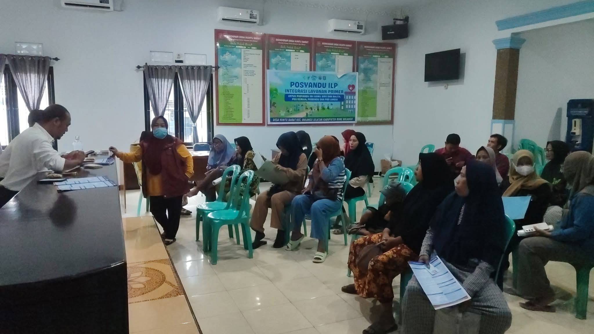 PENDISTRIBUSIAN BUKU TABUNGAN KKS KPM BANSOS PKH, BSP SE KECAMATAN BULANGO SELATAN